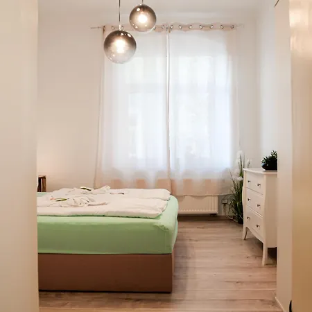 Apartmenthaus Rankestrasse 4 Дрезден Экстерьер фото